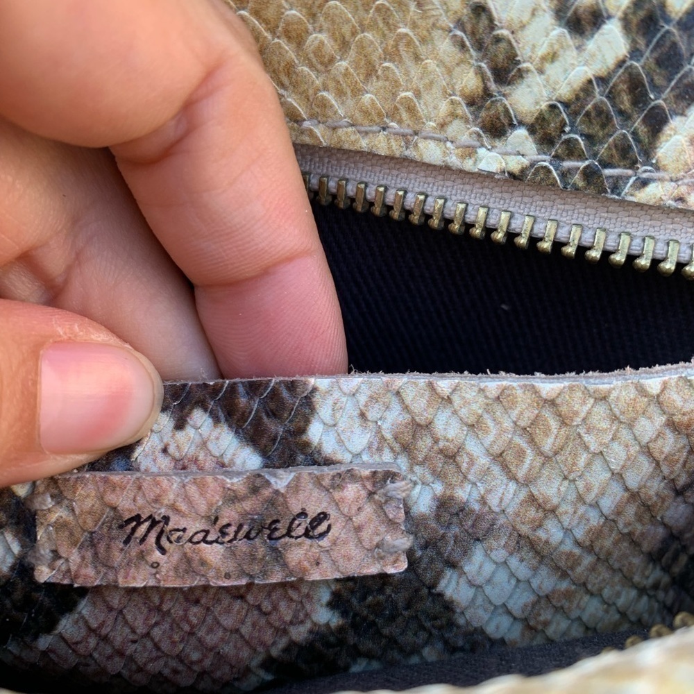 Madewell The Transport Camera Bag:‎ Snake Embossed Leather Edition - Picture 10 of 13